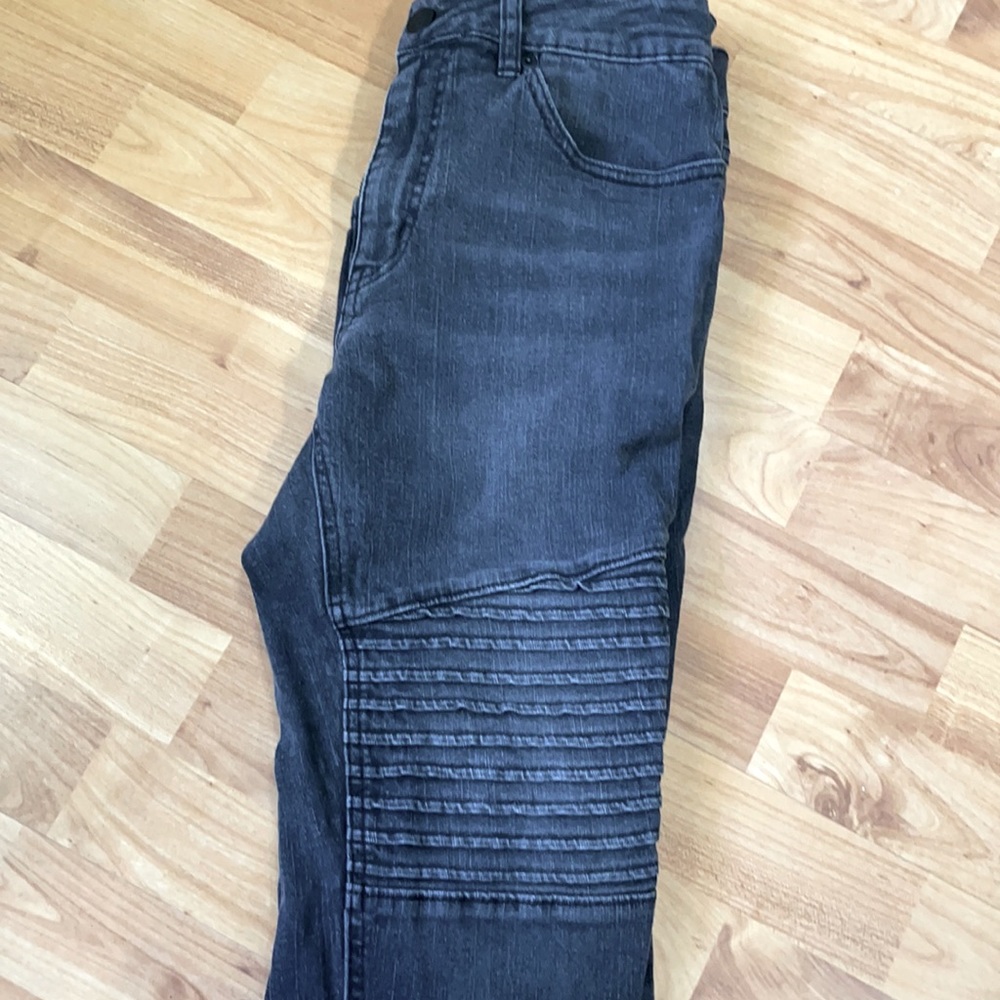 Men’s skinny jeans